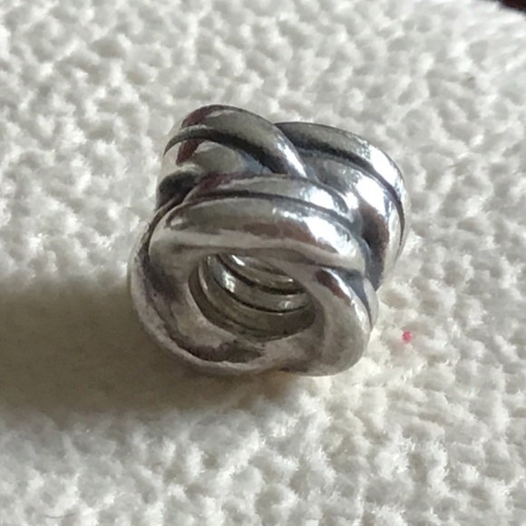 Pandora infinity knot charm - Picture 3 of 3